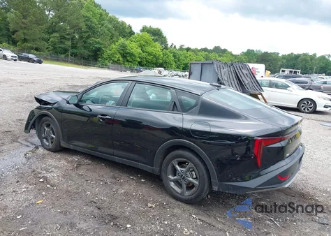 2025 Kia K4 Lxs z USA, uszkodzony, nr VIN 3KPFT4DE1SE046350